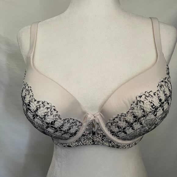 Victoria Secret Body by Victoria Bra Size 34DDD Lined Demi Double Cream Lace - Picture 4 of 16